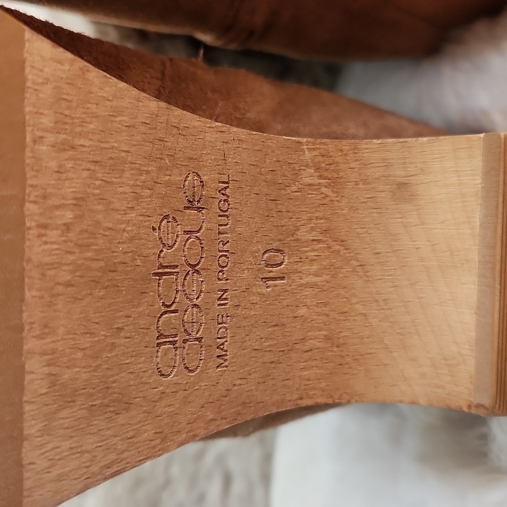 NWOB Andre' Asssous Tan Suede Clog Boots-Size 10​​​​​​​​ - Picture 7 of 7